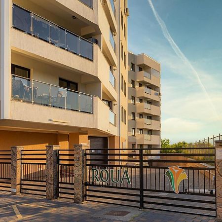 Uniquemoments Airport Apartment & Secure Parking & Airport Shuttle Iasi Exterior foto
